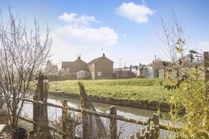 Photo 37- click for photo gallery